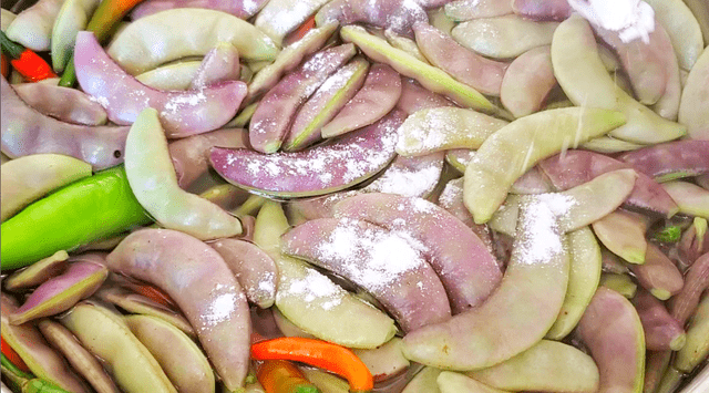 这菜常被农民当野草,营养极高,简单一煮一腌,炒一