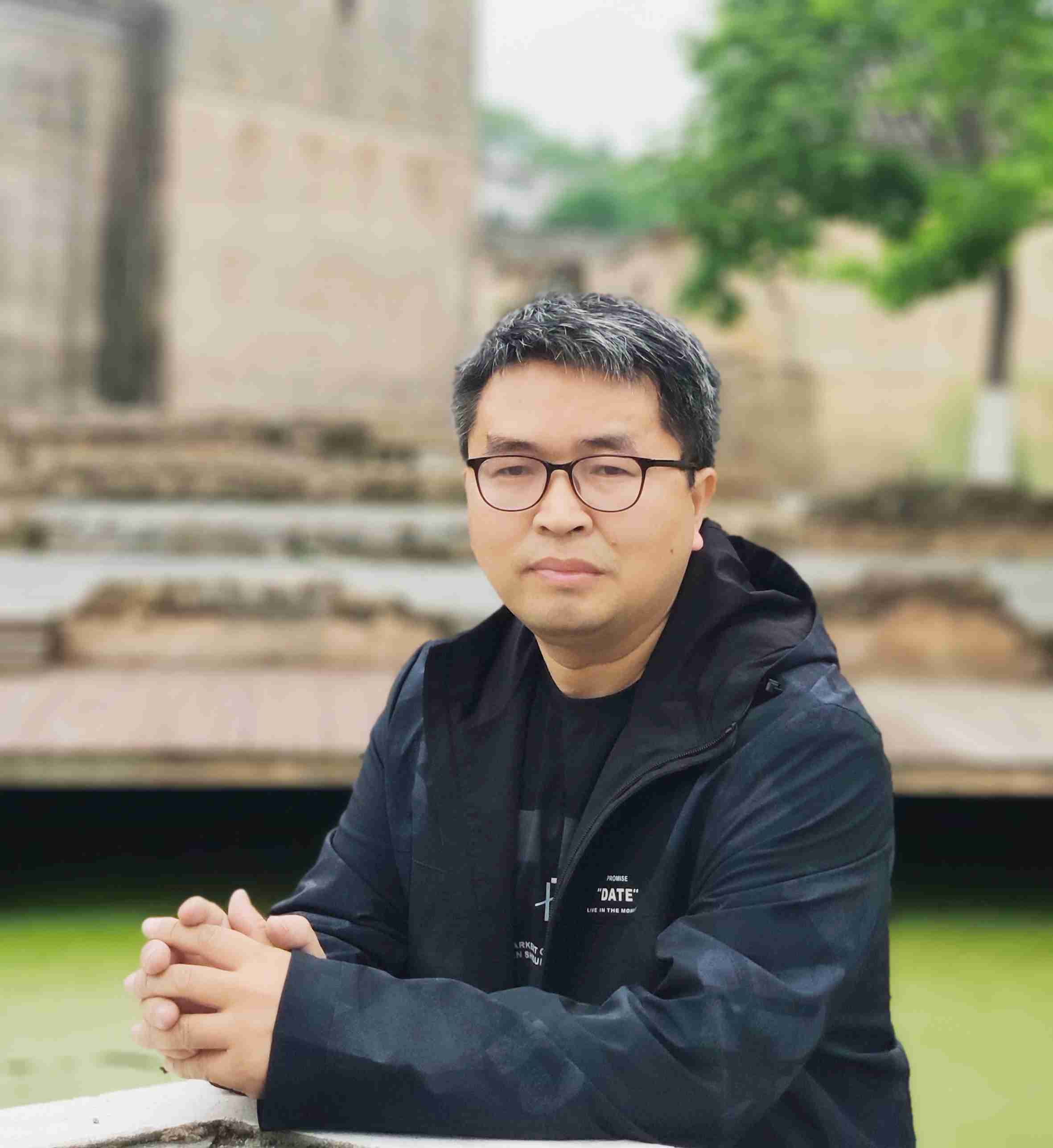 艺术| 冯德良:用墨香带动县城美术馆"蜕变"_德安县_书法_公益