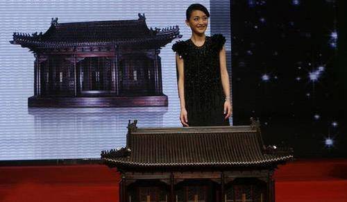 陈坤爱她20年,李亚鹏为她劈腿,47岁11段爱情,周迅为何还单身?