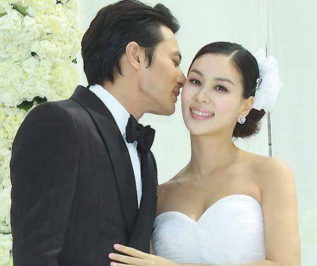 全智贤:2012年9月13日婚礼河东勋(哈哈)金高恩(星):2012年9月30日婚礼