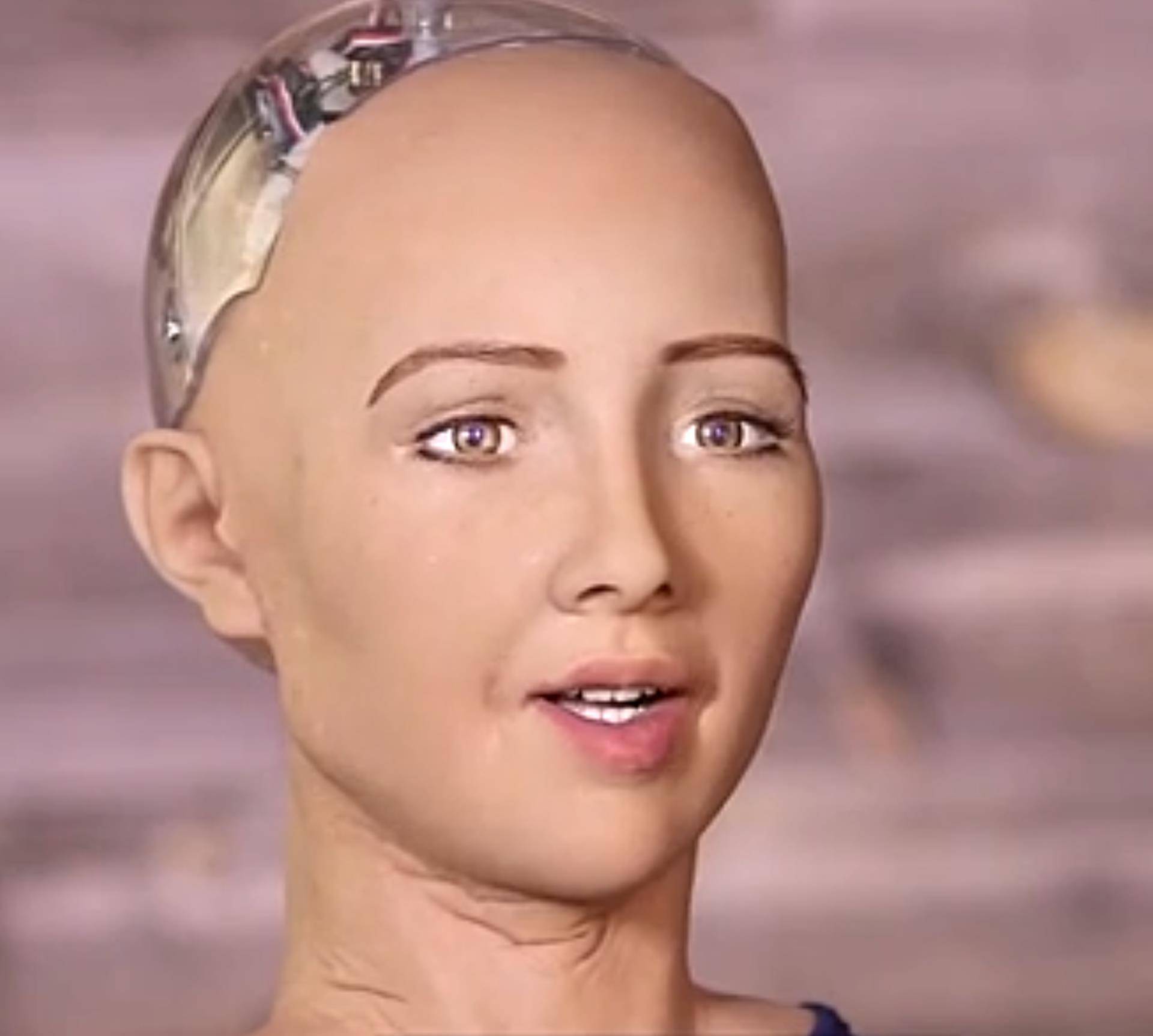 2016年,曾扬言要毁灭人类的机器人索菲亚,现在怎么样了?