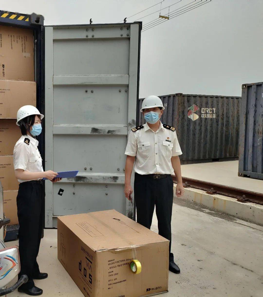 石家庄海关:国庆我在岗
