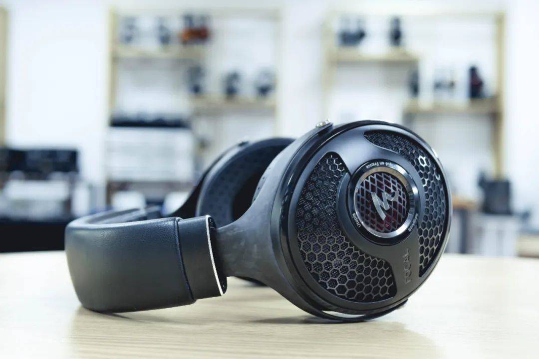 知音堂丨Focal 2022款New Utopia 2代“新大乌”测评！对比老款大乌提升许多！