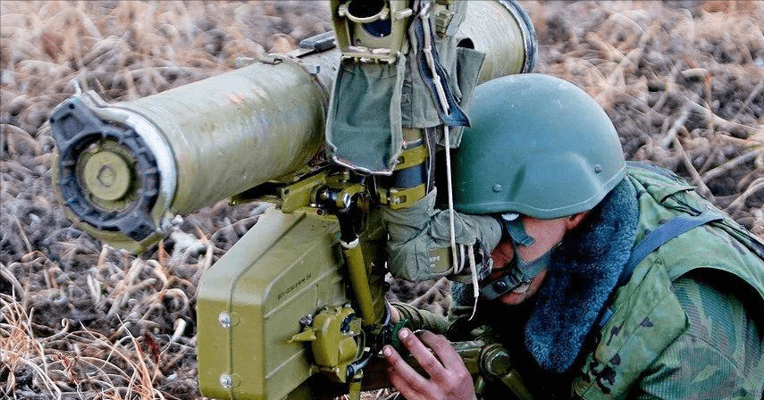 俄罗斯装备志——9m113反坦克导弹_反坦克火箭筒_进行_发射架