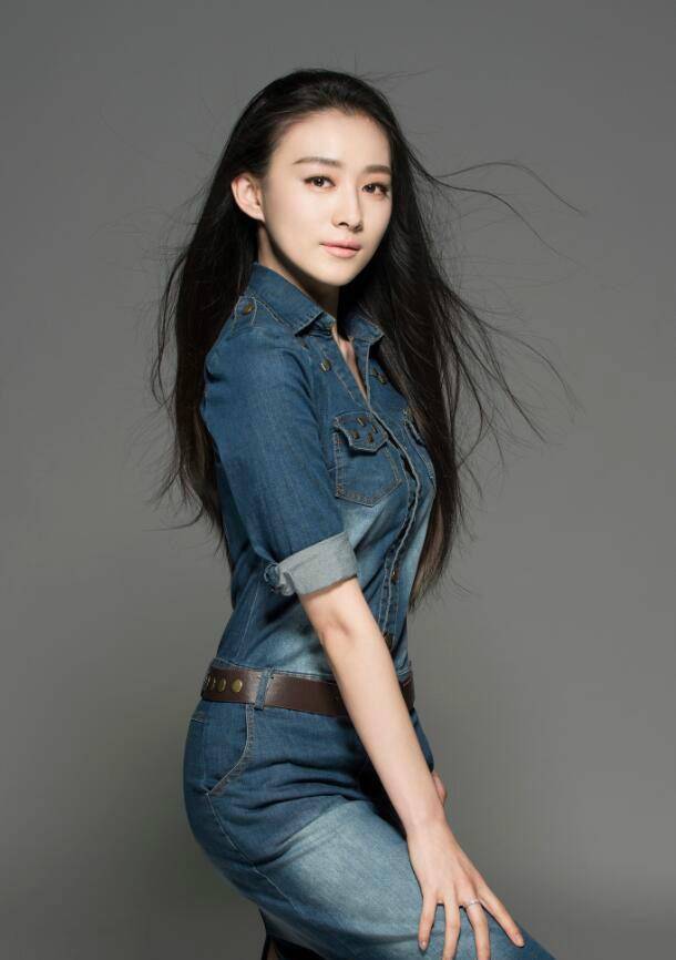 张润,娱乐圈影视女演员,参演《暗黑者》,《黄大妮》等多部作品