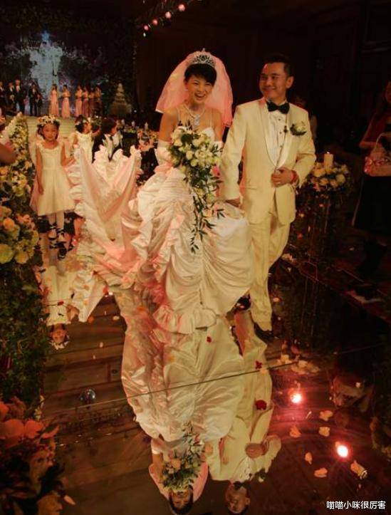 躺赢的王岳伦:李湘扶持他12年名利双收,分手才9月又有美女同行_李厚霖