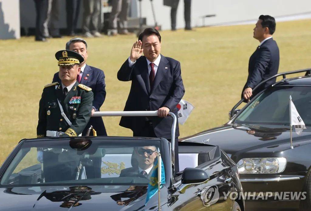 尴尬！韩国庆祝建军节，宣传片惊现中国装甲车