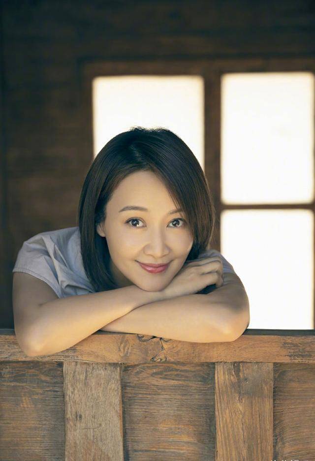 7位来自北京的75后女星们,李小冉章子怡高圆圆,谁的美丽依旧?