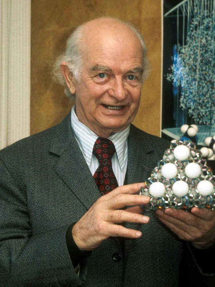 只有一位显得有些与众不同——莱纳斯·卡尔·鲍林(linus carl