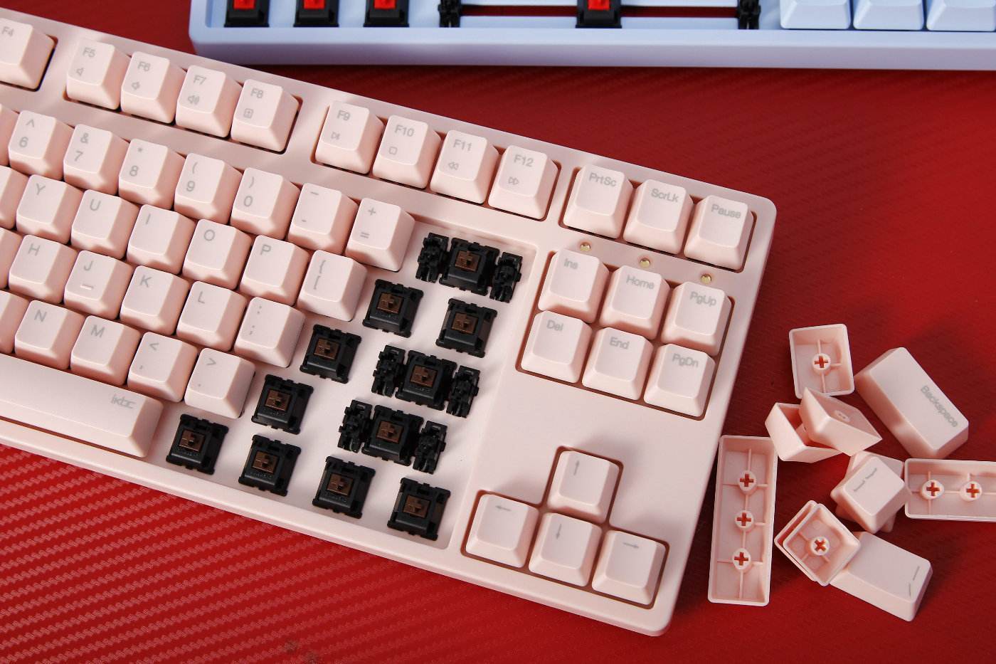 鼠标和键盘是最常用的输入设备 键盘与鼠标都是输入设备
