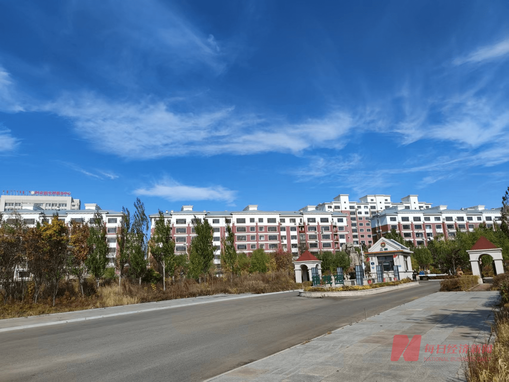 国庆黄金周期间,记者在阿荣旗城区实地走访发现,目前当地在售的楼盘