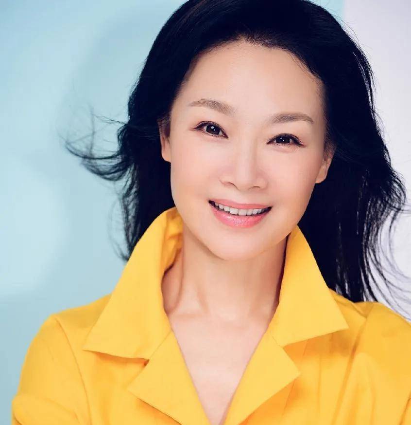 歌唱家吕薇:与男友分手后和妈妈抱头痛哭,51岁终获幸福_吕继宏_女儿