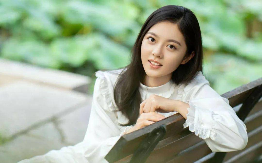 一长大,就开挂,00后小花旦强势崛起_赵今麦_朋友_林湘