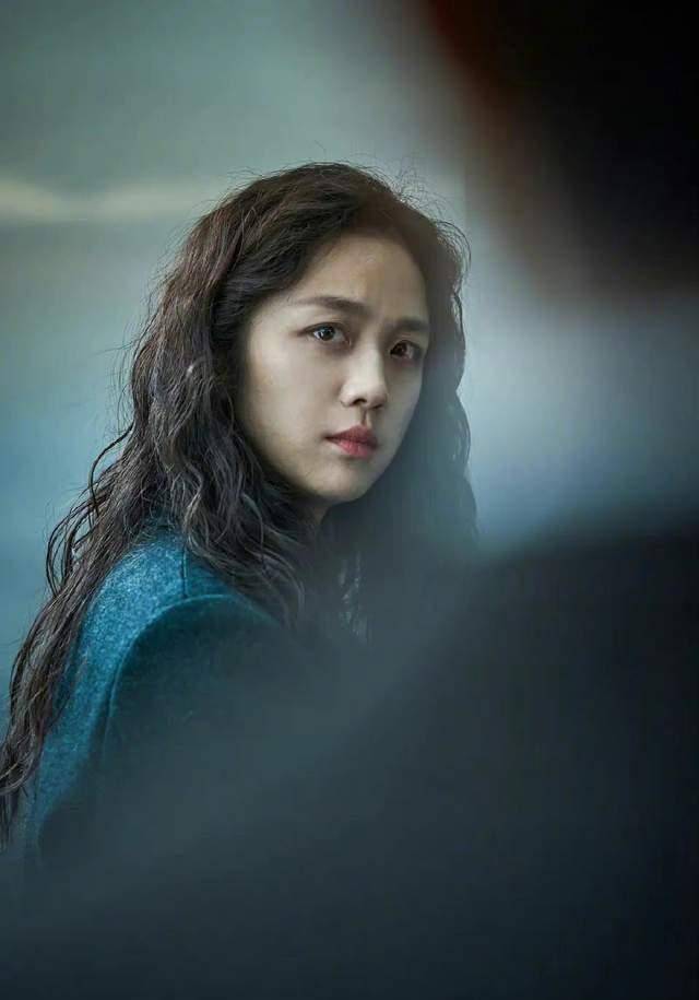 唐唯斋《影后》上演逆袭,走出古装剧的坑,却难掩戏份有限_汤唯_电影节