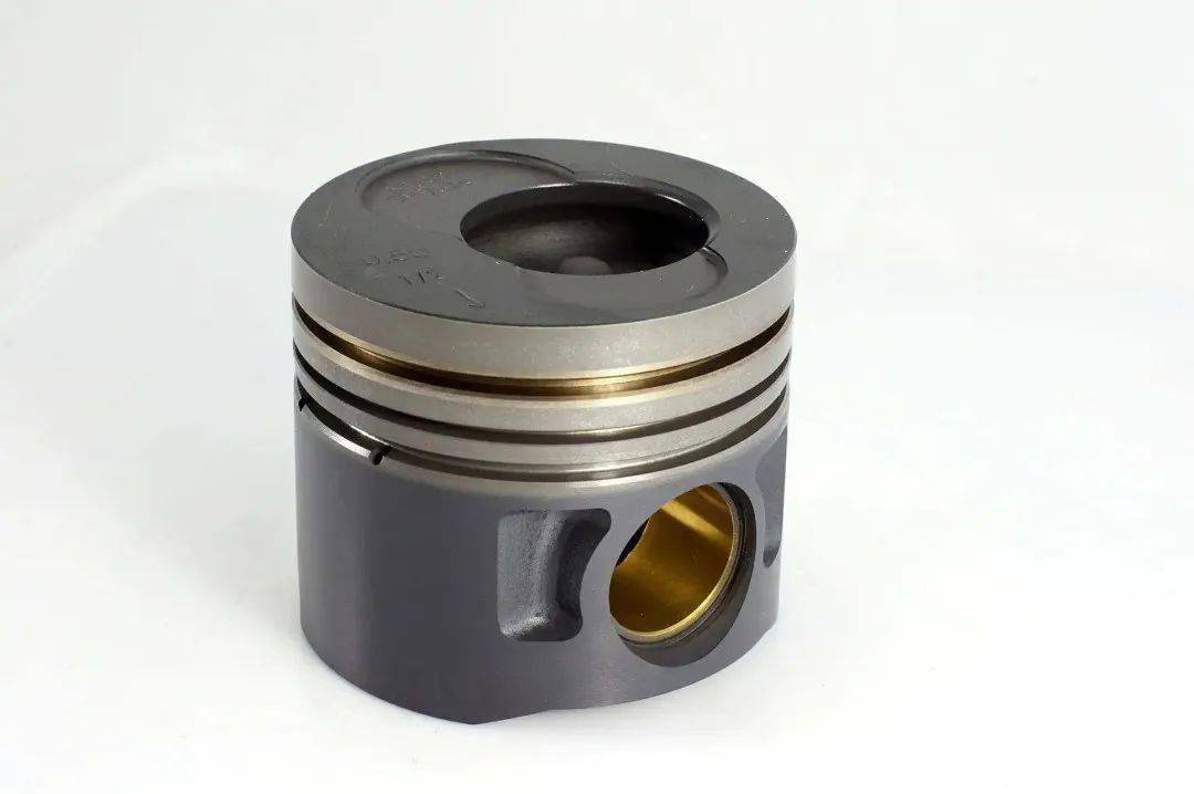 但是活塞与气缸壁不直接接触(严格来说是活塞裙部与气缸壁不直接接触)