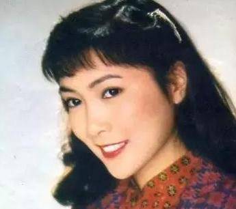 大二演戏从无绯闻,正红时远嫁德国,今19岁混血女儿很漂亮_沈丹萍_乌韦