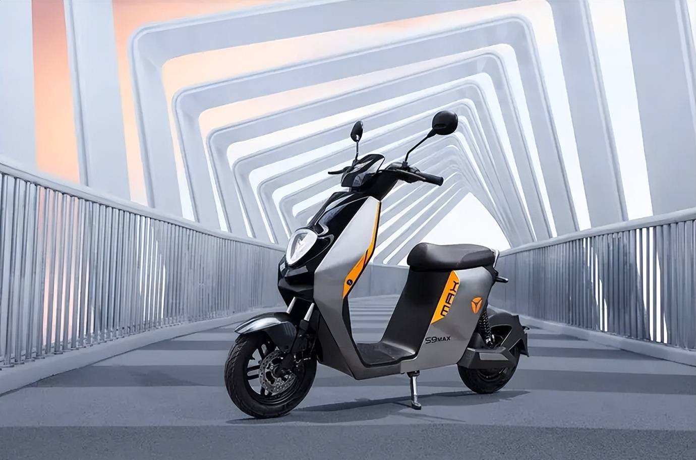 电动车超标车迎来置换潮,多款新国标车型齐降价,最大降幅2000元