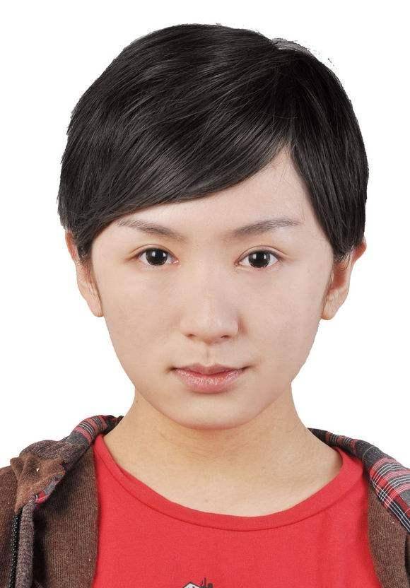 曾被誉为"男扮女装第一人",很多人都认识她,九年过去了现状如何?