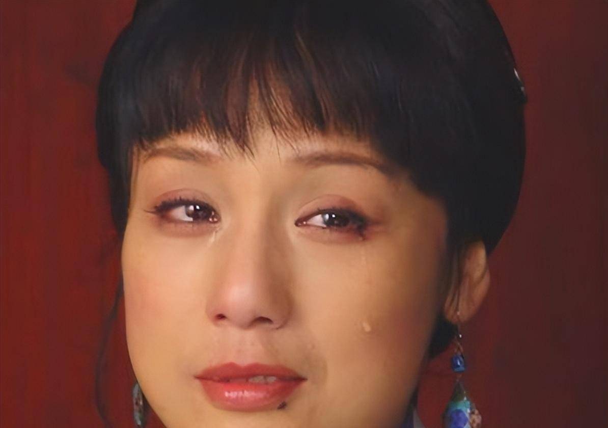 演员李建群:与男友同居27年未婚未育,63岁癌症离世_服装_角色_观众