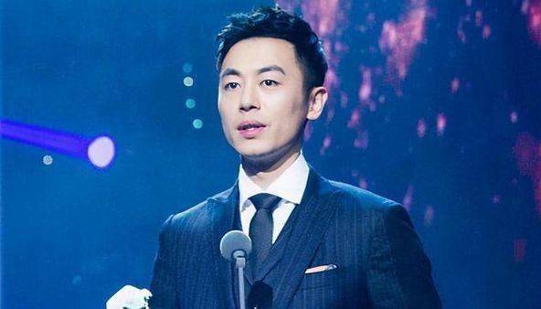 和9年初恋分手,为何朱亚文转身就娶陈思诚前女友,还5年生两胎?