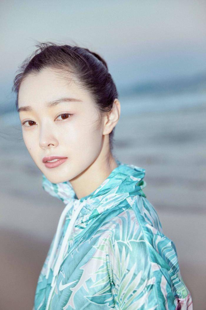 拥有一双狐狸眼的宋轶简直是撩人无数,美得不可方物_女神_运动服_颜色