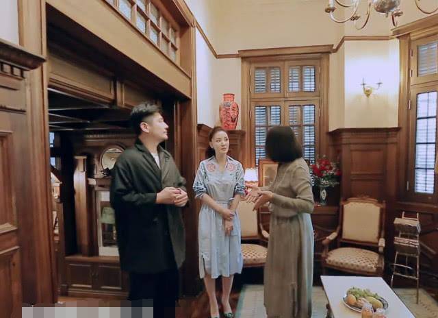 张萌带钱枫参观上海老洋房,看清室内的设计,这才是真正的豪宅_房子