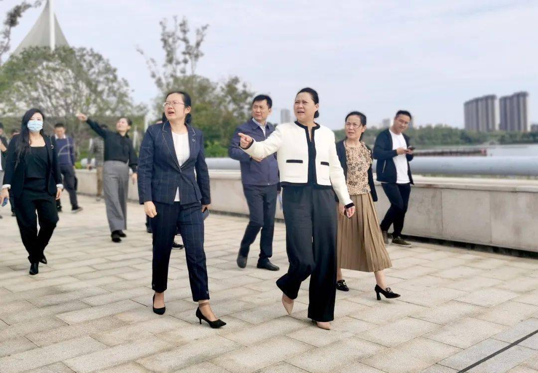 市政府副市长朱艳珍调研经开区旅游重大项目建设工作_公园_湿地_烟花