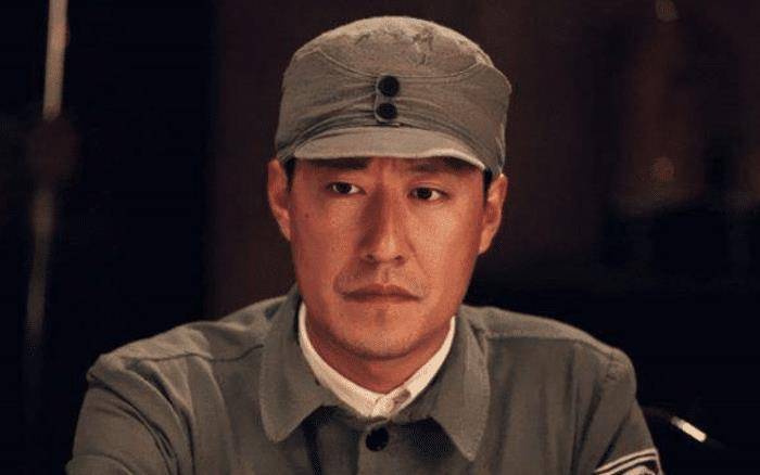 男演员,和他们出演的作品质量太差也有很大关系,这些抗日神剧完全脱离