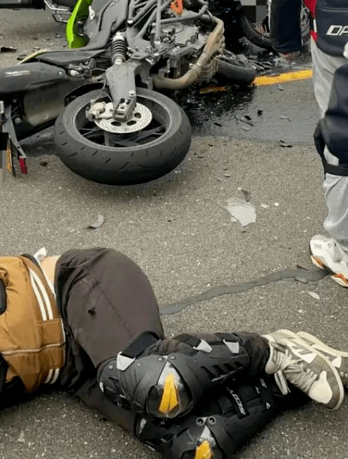 被女网红冲撞的龙六车主现状._摩托_头盔_详情