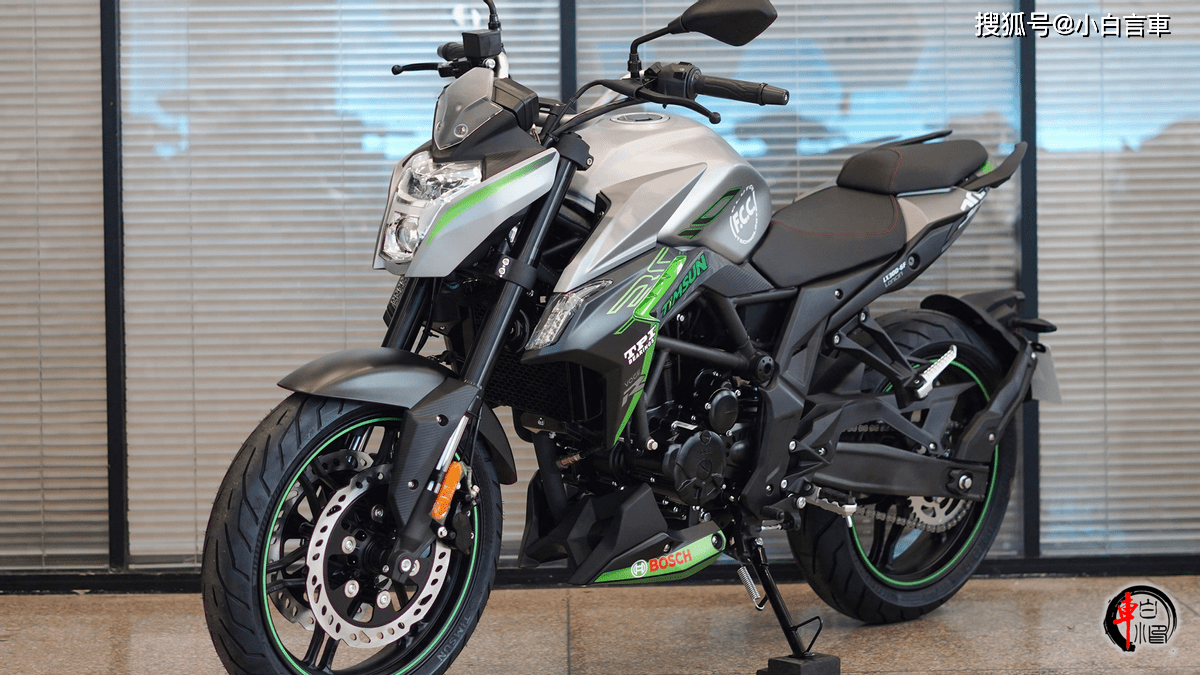 9万元,22款无极300r金卡纳版,竞技元素重装上市_搜狐汽车_搜狐网