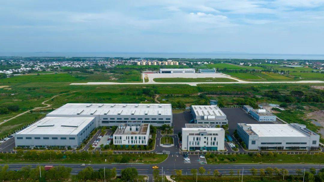 9月2日,中国民用航空局向无锡丁蜀机场颁发《通用机场使用许可证》