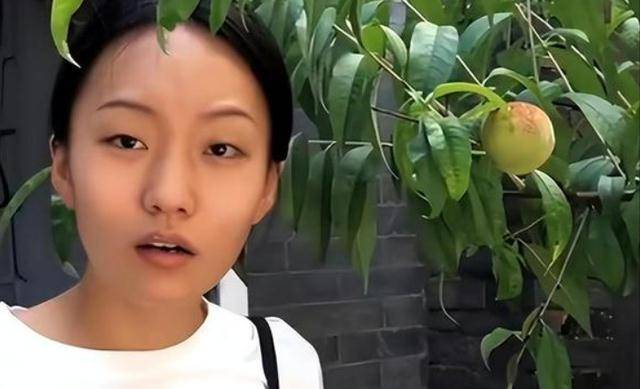 疯产姐妹爆火,粉丝疯涨600万,真相究竟是什么?_张小花_账号_时候