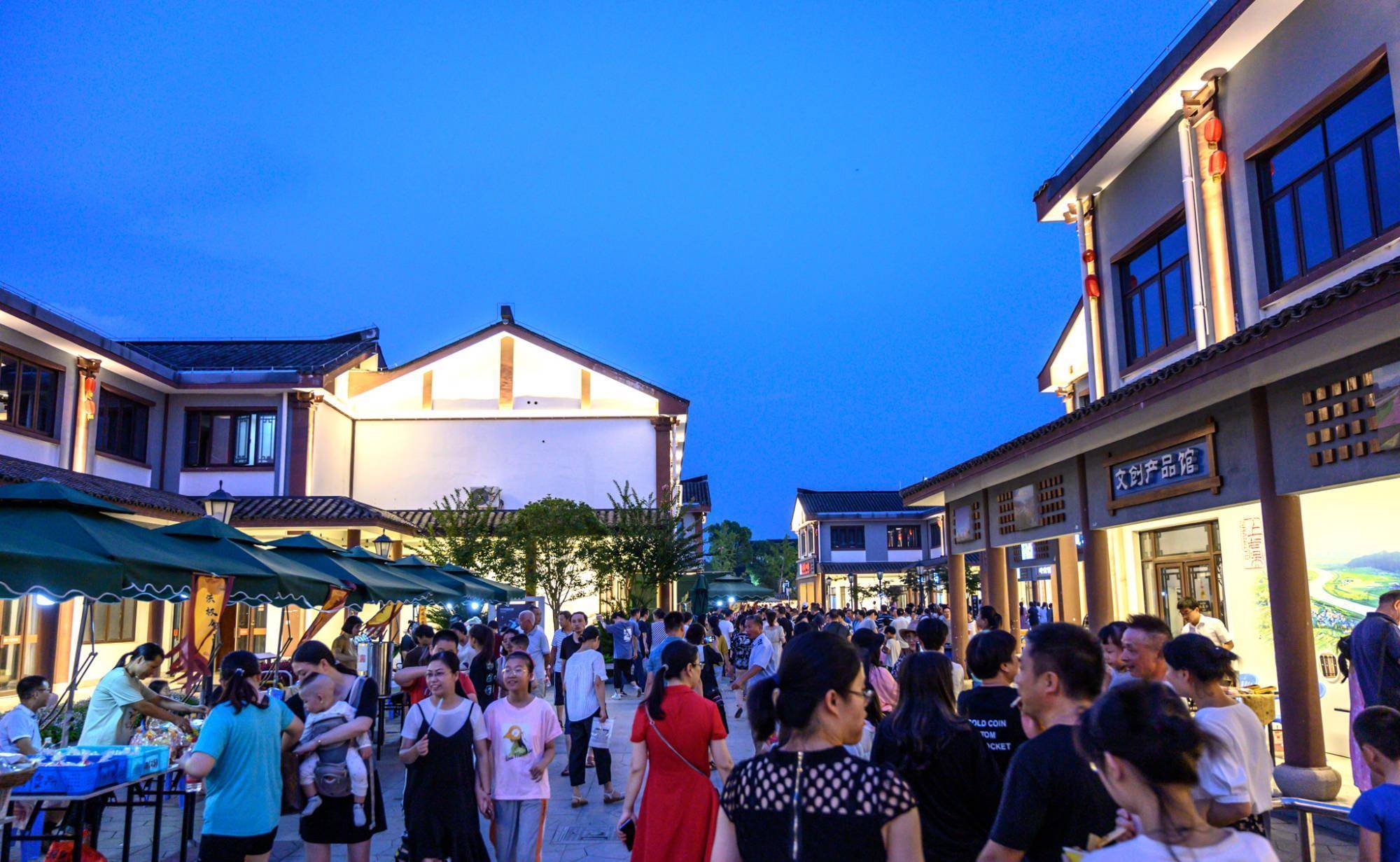 绍兴最热闹的风情街夜市,每周五开市,如今已成"网红打卡点"_上虞_城市