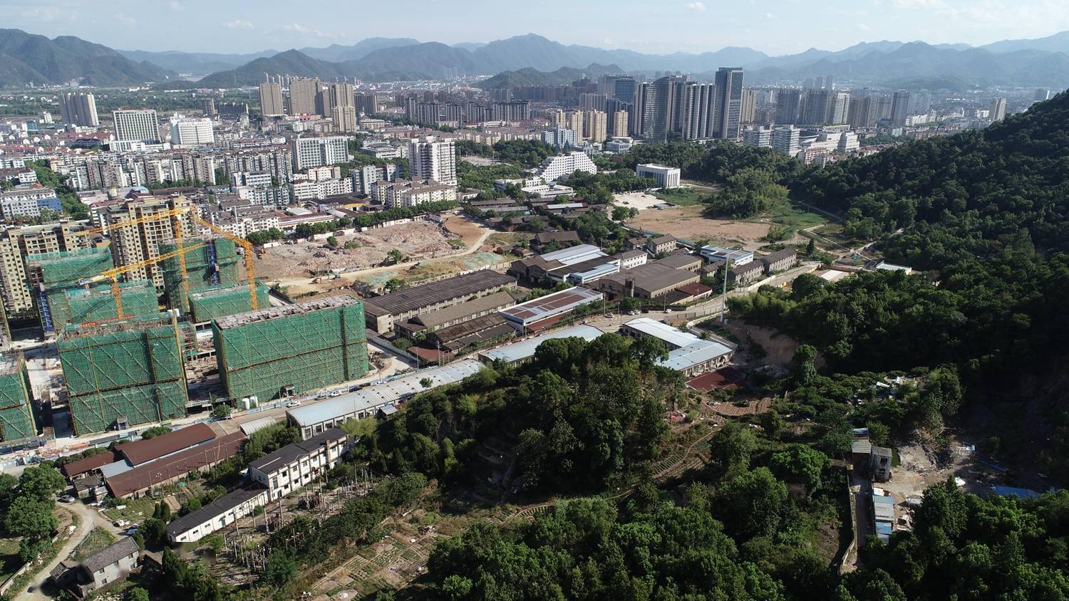 伟星房地产开发有限公司)以60000万元竞得临海市大洋街道协成路北侧