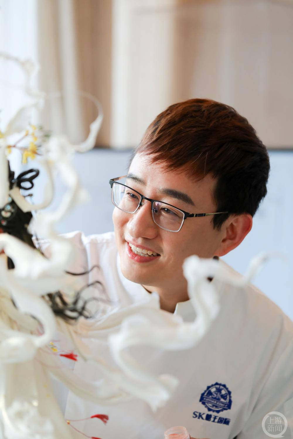同时,周毅也把中国的翻糖艺术带到了国际赛场,并多次获得大奖