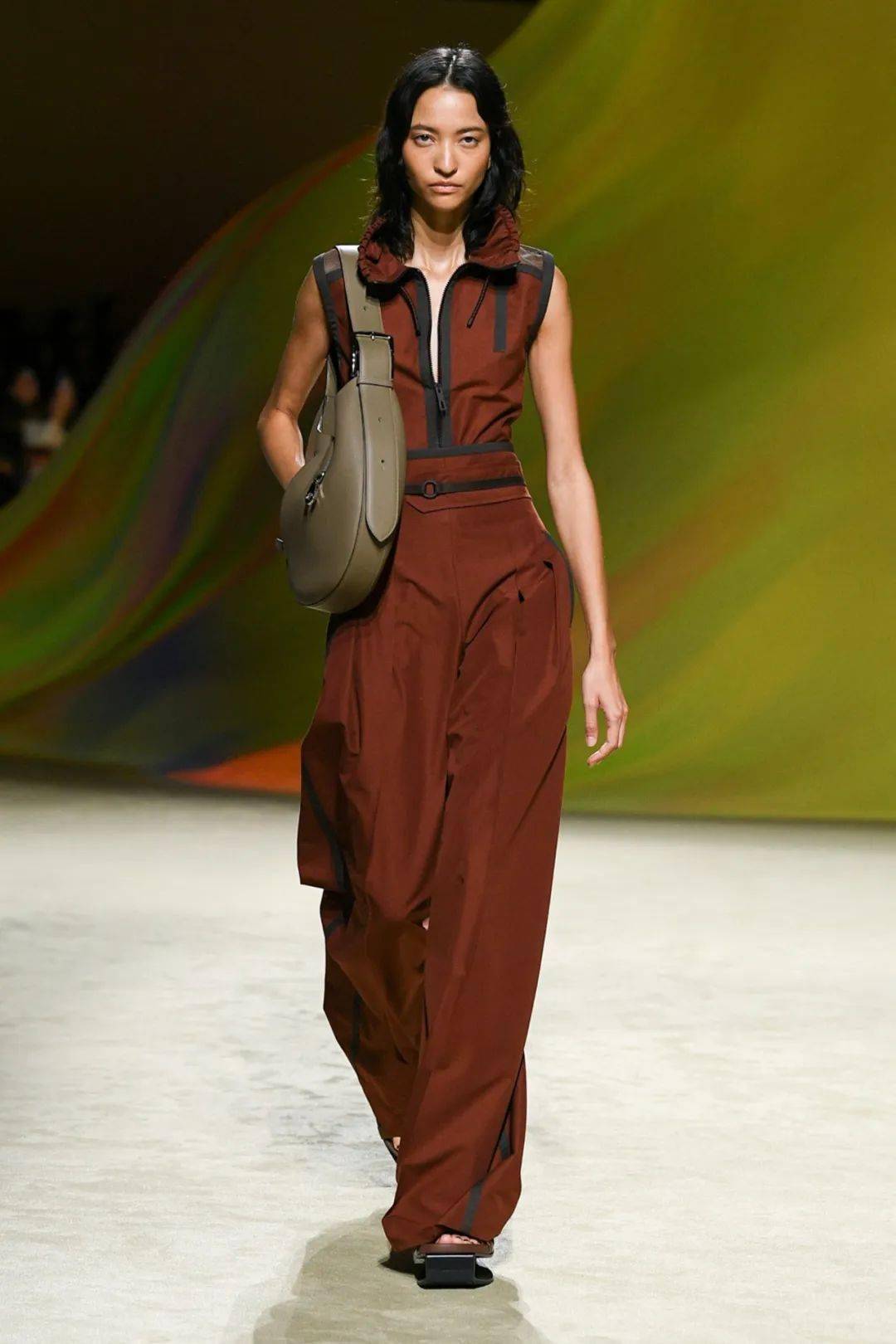 跟随巴黎时装周的秀场一起穿越时空!_dior_关键_灵感