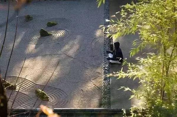 日本庭院枯山水的世界，国宝级枯山水设计师，竟是一位寺庙住持？！_庭园_野俊_瀑布