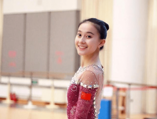 据悉,女神张豆豆和"一字马"女神舒思瑶两人不但认识,还是非常好的朋友