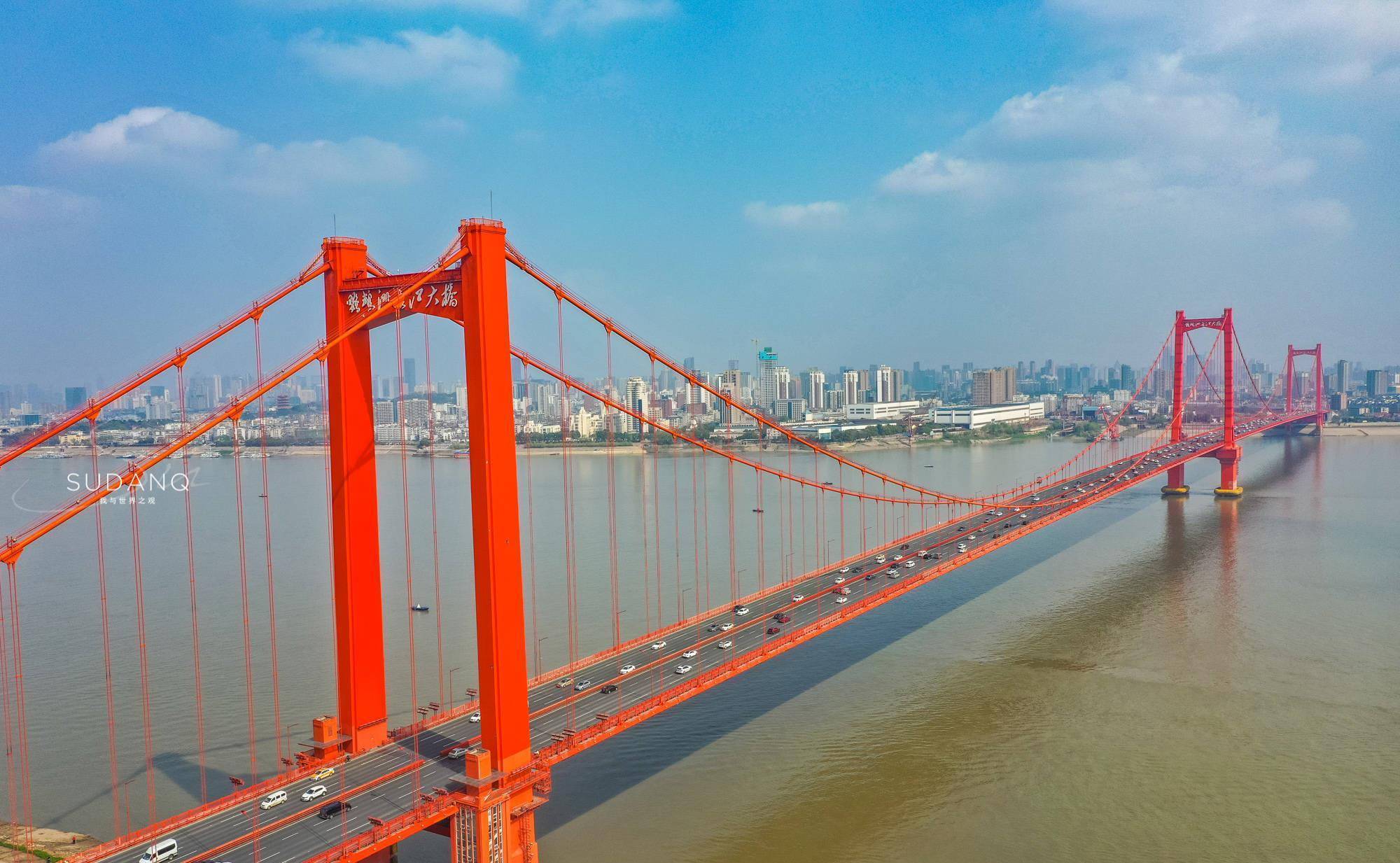 武漢第八座長江大橋,創下兩項世界紀錄,造型頗似美國金門大橋_黃鶴樓