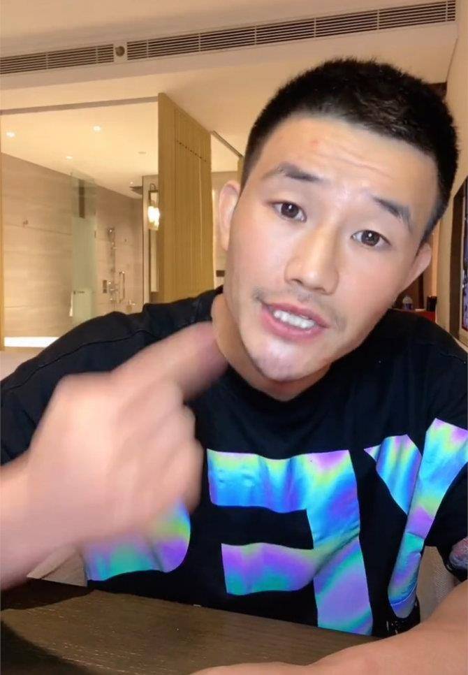 嘴炮模式,蹭完长津湖又吐槽张一山,说他幸运大过演技_什么_意思_电影