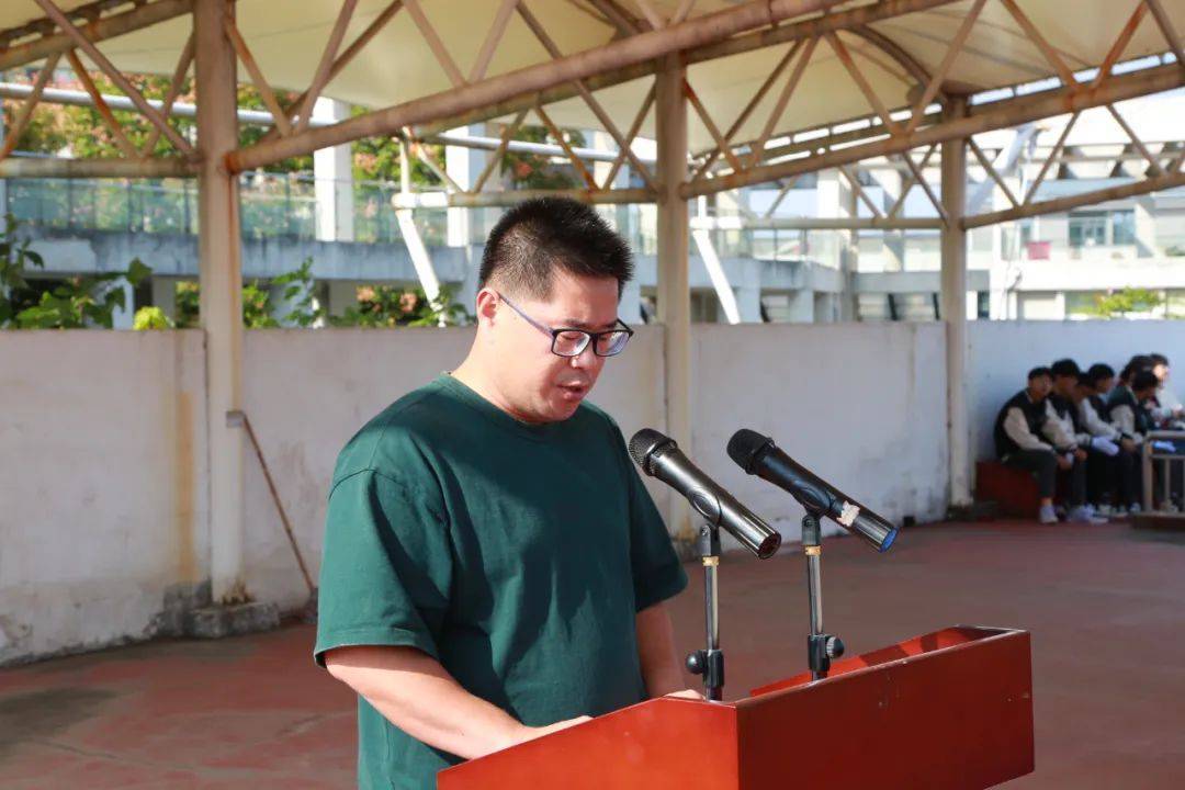 江苏省扬州市邗江区瓜洲中学第45届秋季运动会开幕_体育_活动_跑操