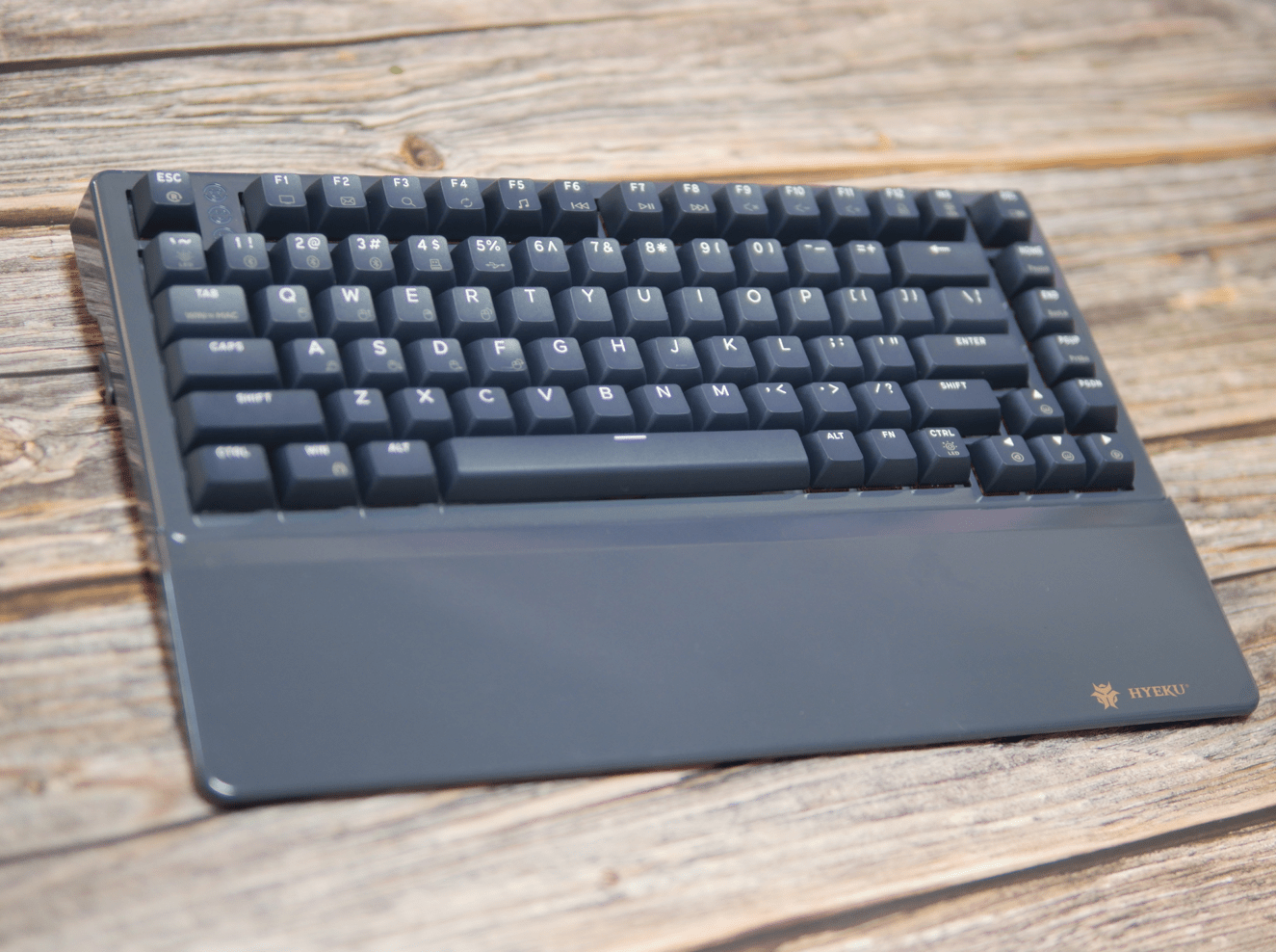 500元内gasket机械键盘,黑峡谷e2,e4使用体验_系列_手感_定位