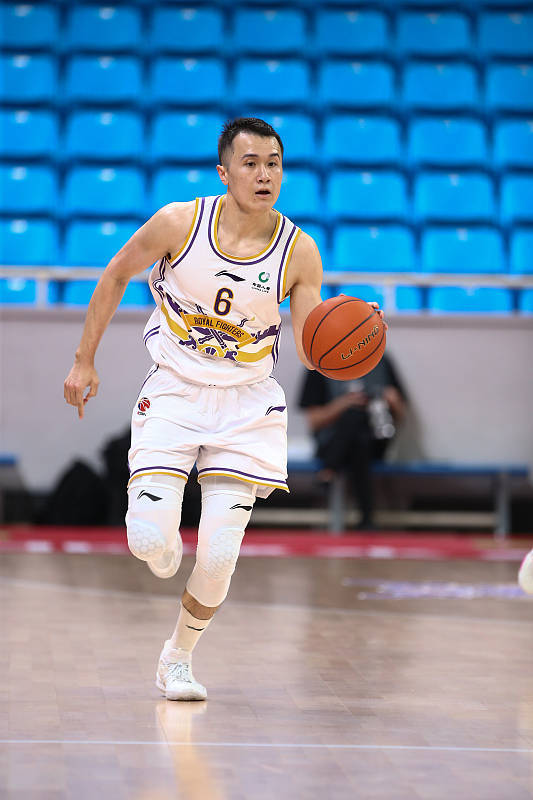 生死时刻连轰5分,展现得分手本色,北控男篮离不开他_张帆_比赛_个人