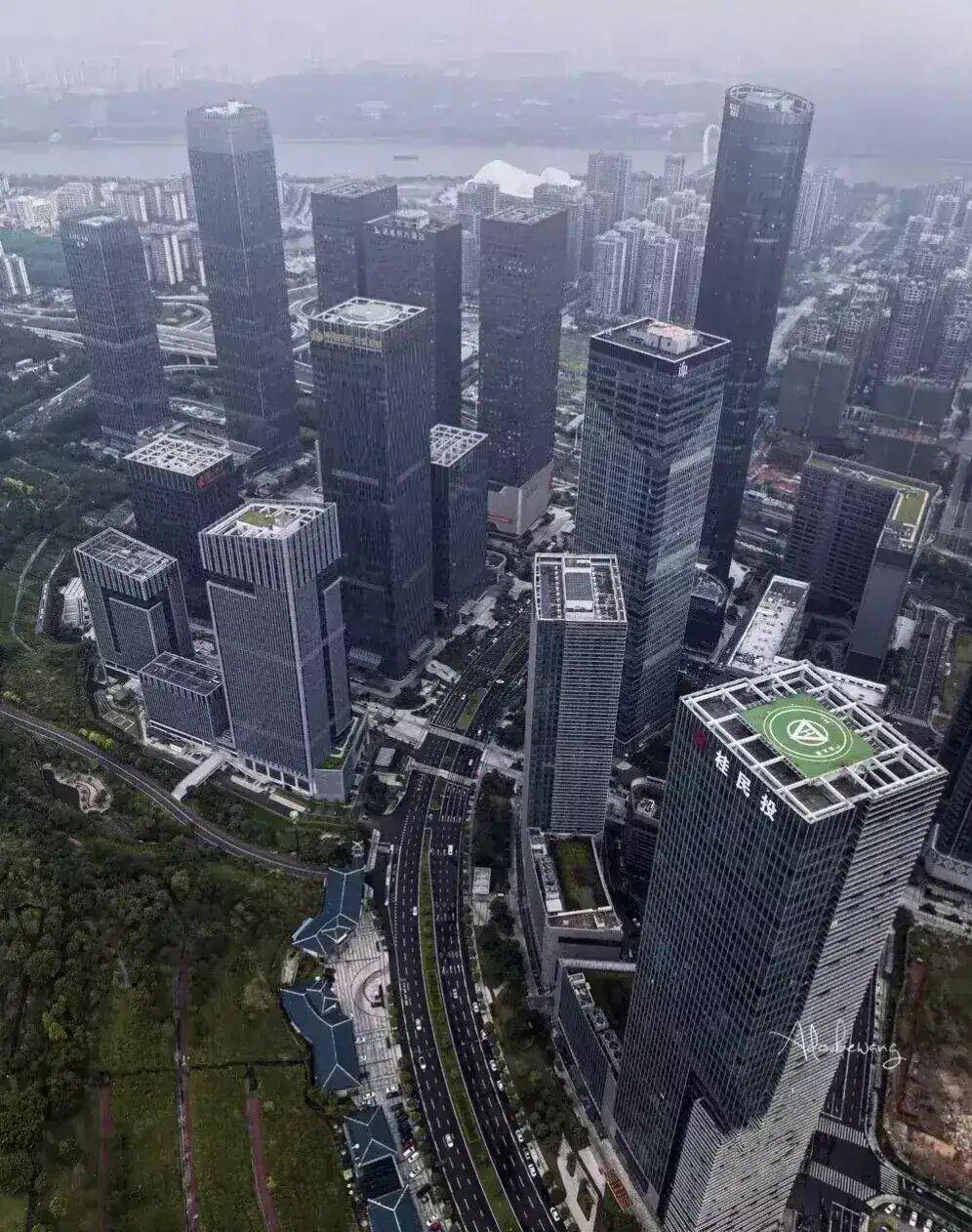 一座可以与北上广深媲美的华南都市，经济总量却不到广州五分之一