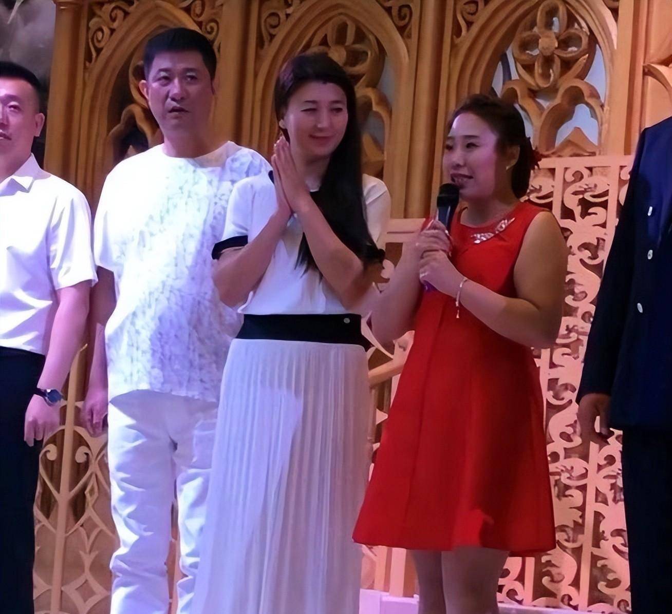 闫学晶近照,依然年轻漂亮_马明东_林越_生活