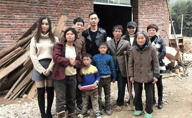 现状让人唏嘘_范小勤_刘长江_生活