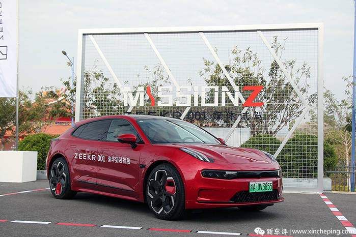 极氪001对比宝马3系 30万选新势力还是传统豪车?_搜狐汽车_搜狐网