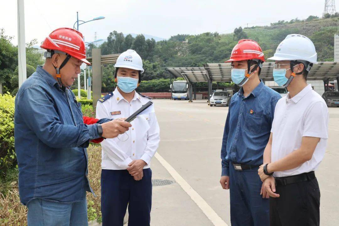 开远市委副书记,市长解凌云带队开展行业领域企业消防