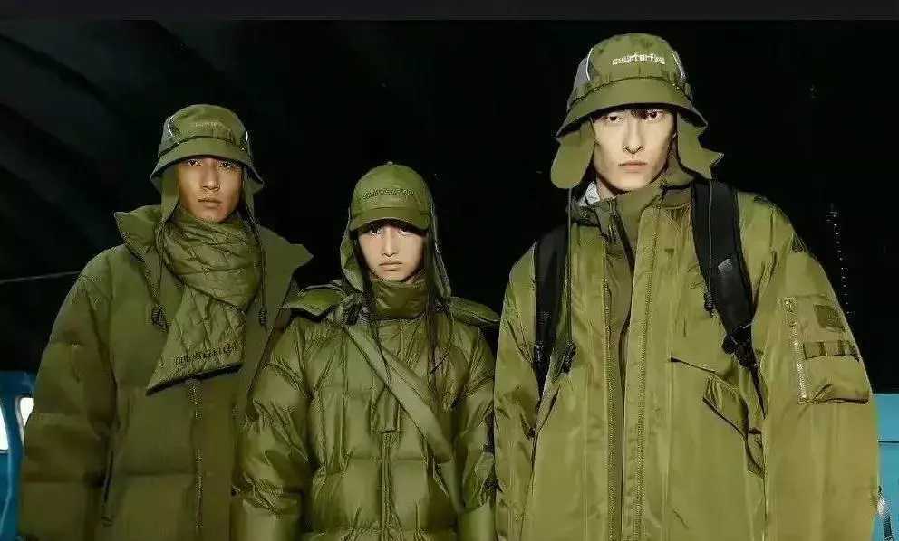 李宁新款服装被指似日军军服,执行总裁国籍曝光引争议_新品_网友会