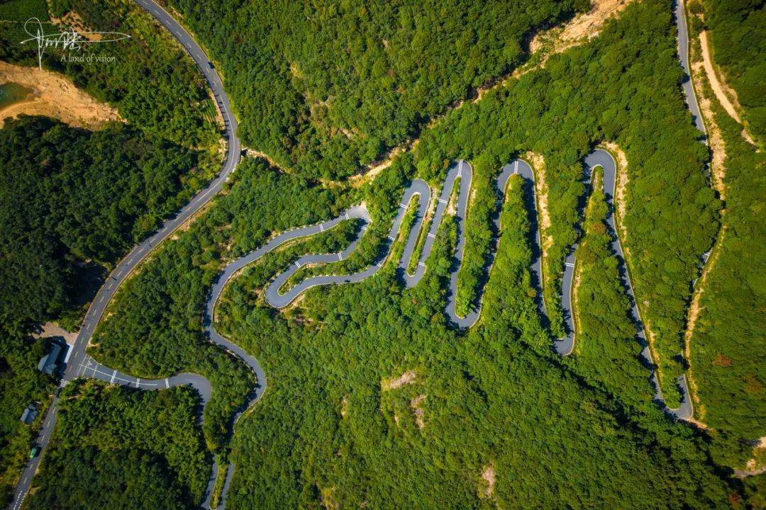杭州四岭水库盘山公路的连续发夹弯,其难度远胜于东瀛秋名山_挑战